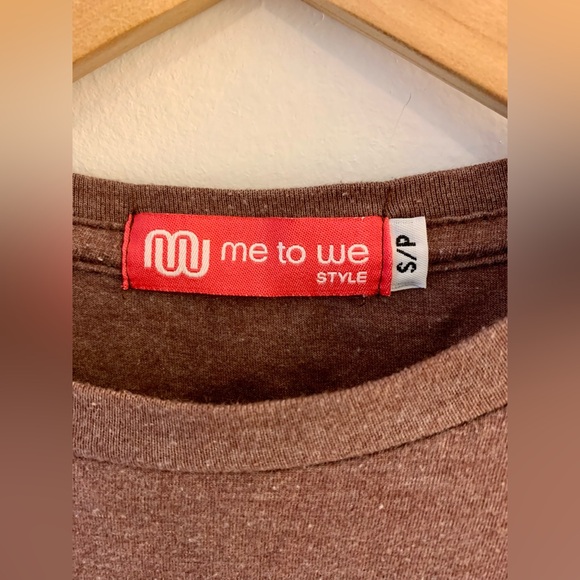 Me to We Style “Be the Change” Tshirt, size Small. Brown. Unisex. Great shape - Picture 3 of 5